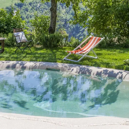 Traditional In With Swimming Pool Willa